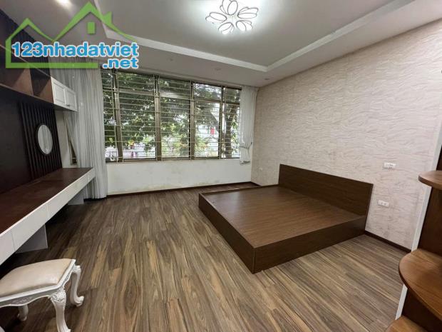 🏘️ DV  : ĐỒNG ĐẾ - DƯƠNG NỘI - HÀ ĐÔNG - VỈA HÈ RỘNG - GIÁ CHỈ CÓ 13,4  tỷ   50m - 3