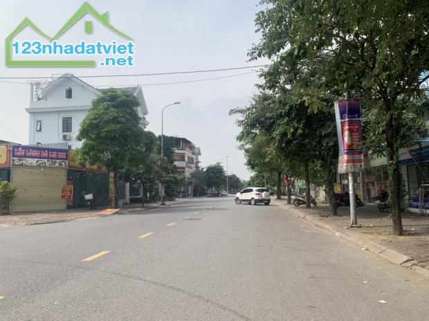 Cần tìm chủ nhân mới cho lô đất biệt thự 31ha Trâu Quỳ, 136m2 mặt tiền 7m đường 15m - 2