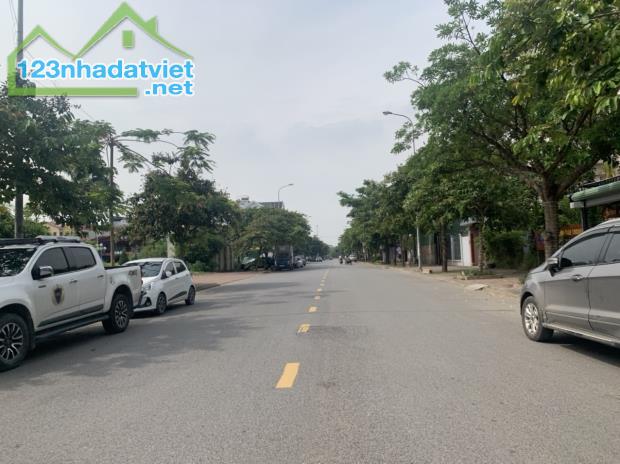 Cần tìm chủ nhân mới cho lô đất biệt thự 31ha Trâu Quỳ, 136m2 mặt tiền 7m đường 15m - 4
