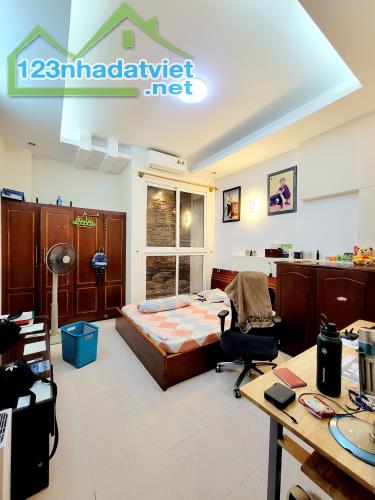 Nhà đẹp mới xây 5PN, Ngay Phạm Văn Đồng, sát Bình Thạnh – Chỉ 6 tỷ hơn - 2