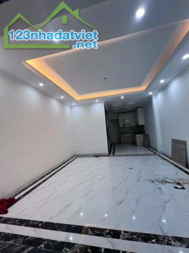 SIÊU PHẨM THANH AM – 71M² – 6 TẦNG – OTO VÀO NHÀ – 9,5 TỶ - 4