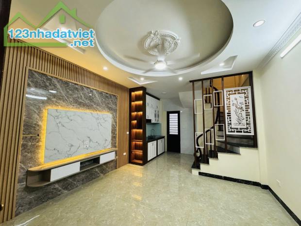 BA GÁC TRÁNH , NGÕ THOÁNG RỘNG , 80M RA MẶT PHỐ , HẠ ĐÌNH THANH XUÂN 30M2 6TẦNG 7.5 TỶ .