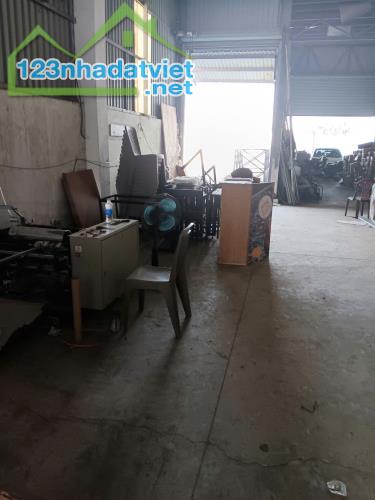 Chính chủ cần bán 2,000m² đất + nhà xưởng đang khai thác tại Bình Tân