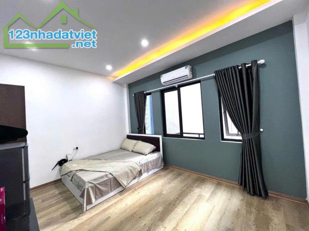 CCDV Pháo Đài Láng 9 Phòng DT 50tr/th Dt 52m2 5 tầng mặt tiền 4.6m Giá 12 tỷ