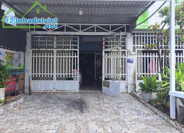 Cần Bán Gấp Nhà 47m2 Đường Nguyễn Ảnh Thủ, Q12 giá 850 Triệu có SHR