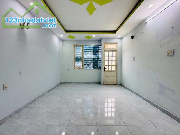 BÁN NHÀ PHẠM VĂN CHIÊU, GẦN CHỢ THẠCH ĐÀ ( 4 x 12 ) ĐƯỜNG 5m THÔNG 👉 CHỈ 5,5 Tỷ . GÒ VẤP - 4