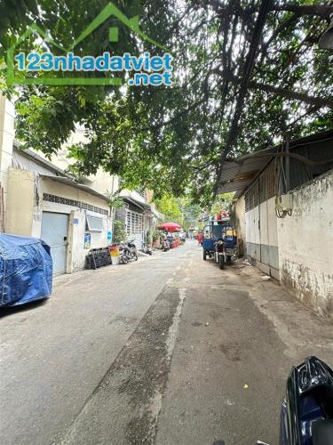 🌟 BÁN NHÀ ĐẸP - TRỆT + 1 LẦU - NƠ TRANG LONG, P.13, QUẬN BÌNH - 4