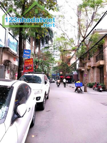 BÁN NHÀ PHÂN LÔ TRẦN BÌNH. SỔ 54M. MT 5M4. 4 TẦNG. GARA. 19 TỶ - 0906655155
