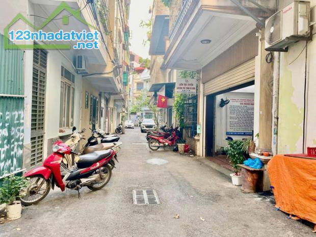 BÁN NHÀ PHÂN LÔ TRẦN BÌNH. SỔ 54M. MT 5M4. 4 TẦNG. GARA. 19 TỶ - 0906655155 - 1