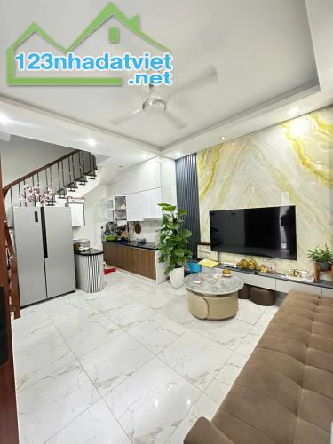BÁN NHÀ TRẦN QUỐC VƯỢNG.52M2, MT5M, GIÁ 10.5TỶ. FULL NỘI THẤT CHỈ VIỆC XÁCH VALY VỀ Ở. - 1