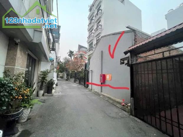 Cần bán 108m2 đất Ngọc Thuỵ, ngay trường pháp, cv, Hồng Tiến kéo dài. Giá đầu tư. LH