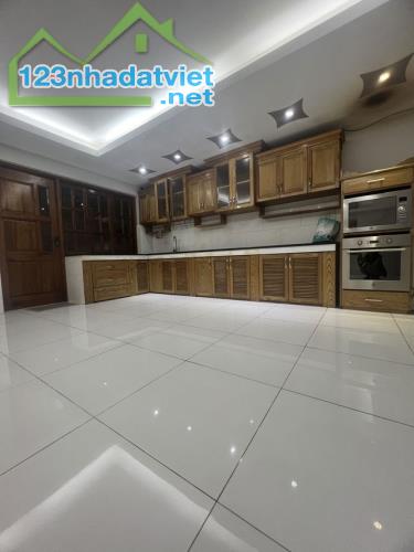 WOW - NHÀ TO CỰC BỀ THẾ - SANG TRỌNG - HUỲNH VĂN NGHỆ - TÂN BÌNH - CHỈ 12.5 TỶ - 1