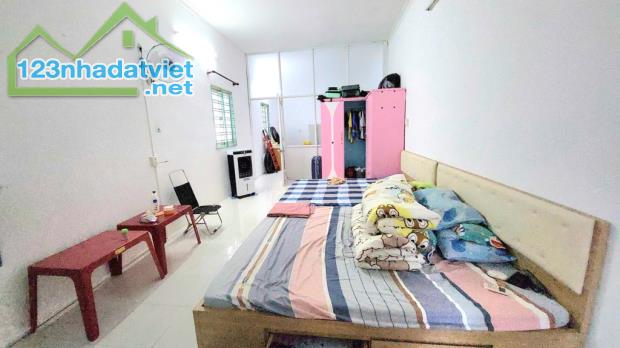 KẸT TIỀN BÁN GẤP – NHÀ LÔ GÓC 2 MẶT TIỀN, DIỆN TÍCH KHỦNG 44M², NGANG GẦN 4M – GIÁ CHỈ 6 - 1