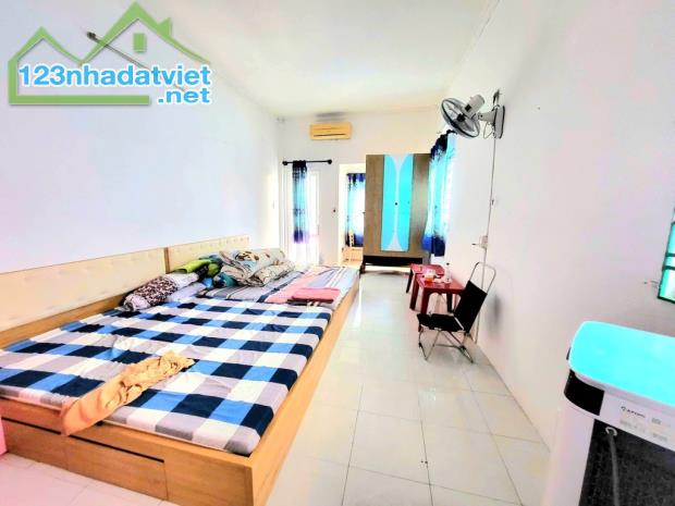 KẸT TIỀN BÁN GẤP – NHÀ LÔ GÓC 2 MẶT TIỀN, DIỆN TÍCH KHỦNG 44M², NGANG GẦN 4M – GIÁ CHỈ 6 - 4