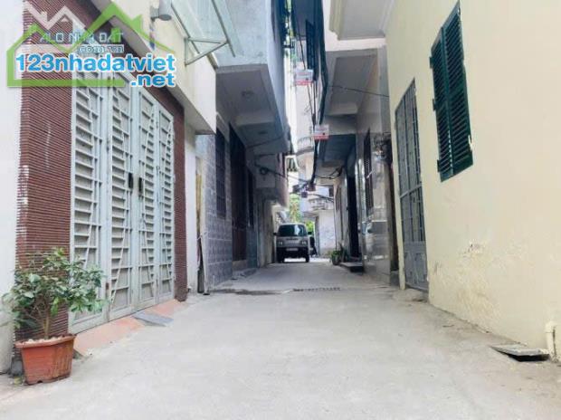 SIÊU PHẨM XUÂN LA- TÂY HỒ - 5 TẦNG - THANG MÁY - TẶNG FULL NỘI THẤT SỊN - KINH DOANH - Ô T - 3