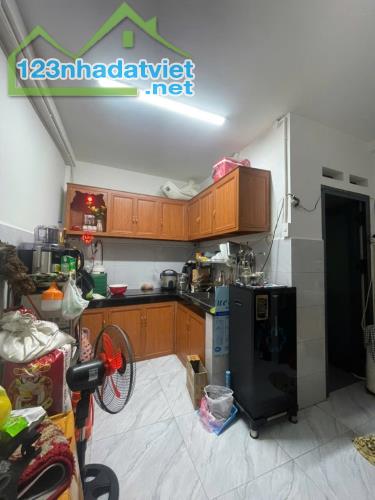 BÁN NHÀ - KÊNH TÂN HÓA - TÂN PHÚ - 2 TẦNG MỚI - HẺM AN NINH - THOÁNG MÁT - DT 3.5 X 11M- - 1