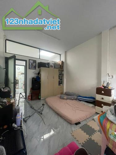 BÁN NHÀ - KÊNH TÂN HÓA - TÂN PHÚ - 2 TẦNG MỚI - HẺM AN NINH - THOÁNG MÁT - DT 3.5 X 11M-