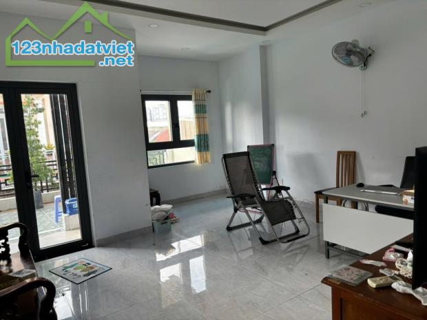 Bán nhà 3tầng đường an phú đông quận 12 - 1