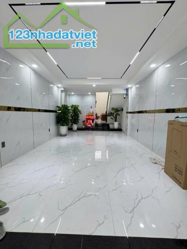 Nhà / đường số 8, Bình Hưng Hòa dt 72m2 2 lầu 5pn 5wc có thang máy giá 8,2 tỷ - 3