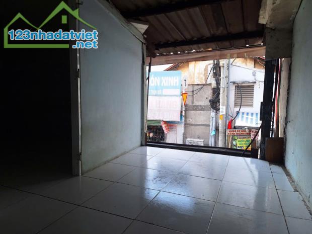 CHO THUÊ NHÀ MẶT TIỀN GÓC ĐƯỜNG NGUYỄN ĐÌNH CHIỂU - TP HỒ CHÍ MINH - 2