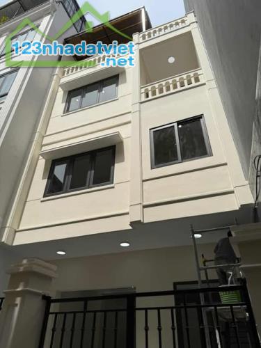 BÁN NHÀ ĐẸP 5 TẦNG TẠI THỤY KHUÊ – TÂY HỒ, 60M² – GIÁ NHỈNH 10 TỶ