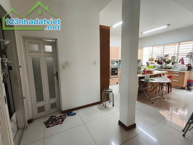 BÁN NHÀ Q7 TRẦN XUÂN SOẠN - DIẸN TÍCH LỚN GIÁ HỢP LÍ - 2