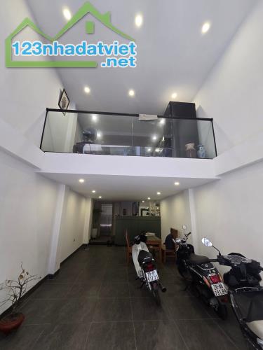 BÁN NHÀ LÁNG HẠ , ĐỐNG ĐA 47m2*7 Tầng NHÀ ĐẸP - THANG MÁY - NGÕ TO - GARA Ô TÔ - GẦN PHỐ - 1