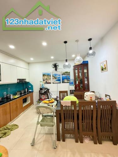 Bán nhà Đình Thôn, Nam Từ Liêm 58m2 x 4 tầng nhà sát phố, giá 12,5 tỷ - 2
