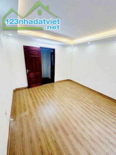 NHÀ MỚI TINH – Ô TÔ CÁCH 30M – NGÕ THÔNG – GẦN AEON MALL LONG BIÊN – SỔ ĐỎ CHÍNH CHỦ - 3