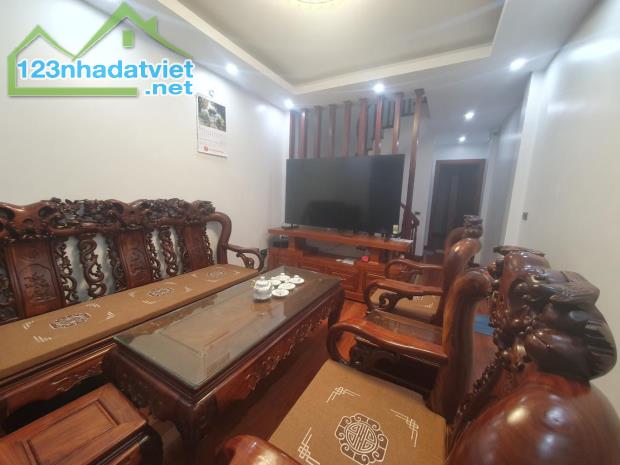 SIÊU PHẨM NHÀ PHÂN LÔ – MẶT NGÕ Ô TÔ TRÁNH – KINH DOANH ĐỈNH – TẶNG FULL NỘI THẤT GỖ - 1