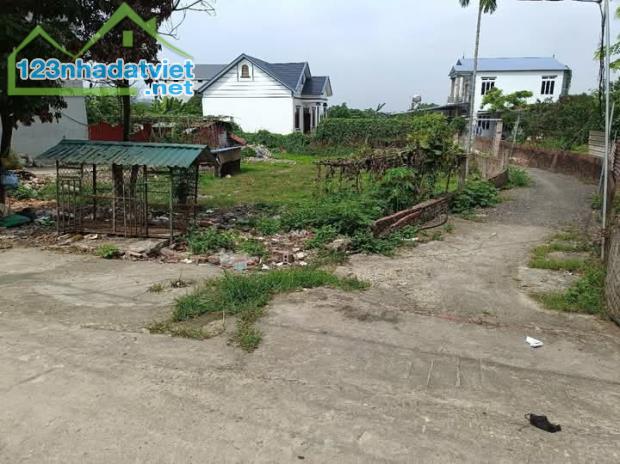 ĐẤT ĐẸP PHÂN LÔ Ô TÔ ĐỖ CỬA - NGÕ SẠCH ĐẸP