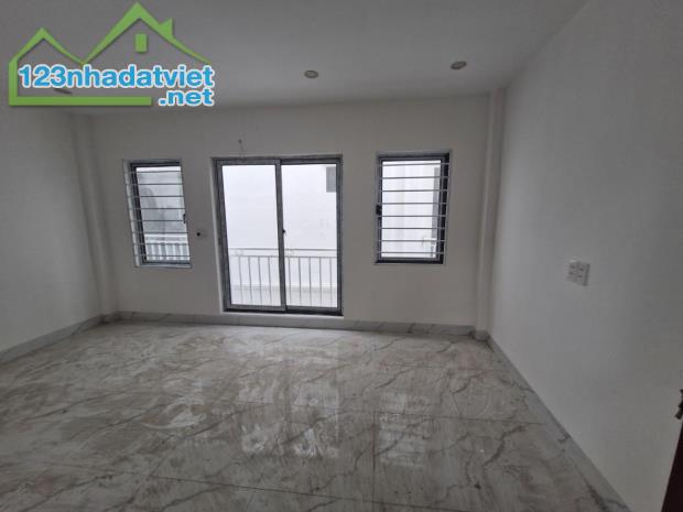 BAN NHÀ đường An Thắng - NGÕ THÔNG - NHÀ MỚI 32m2 - 4 tỷ - 3