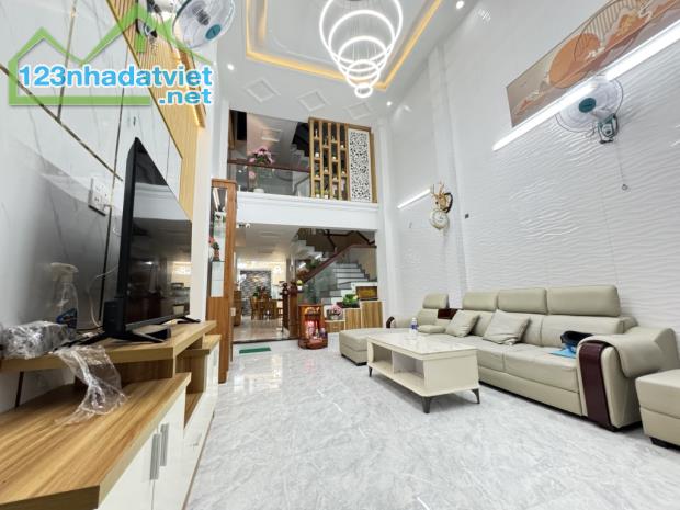BÁN NHÀ 5 TẦNG HẺM NGUYỄN DUY CUNG, PHƯỜNG 12 , GÒ VẤP , DT90M , GIÁ 11 TỶ