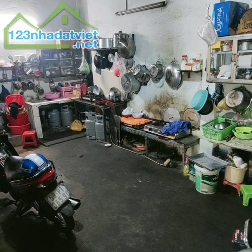 Bán nhà Hẻm nhựa 6m Phạm Văn Hai, gần chợ Phạm Văn Hai, 9x13m, 2 Tầng cũ, 14.9 tỷ. - 1
