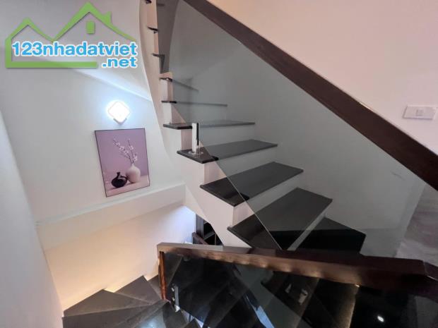 BÁN NHÀ LÊ TRỌNG TẤN THANH XUÂN Ô TÔ ĐỖ CỬA 4 TẦNG NHÀ MỚI ĐẸP FUL NỘI THẤT 45M 13 TỶ - 4