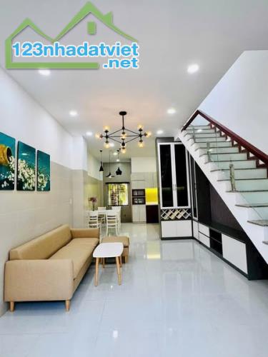 Gần chợ Vườn Lài ngã tư ga hẻm ô tô nhà ngon vào ở ngay nhìn là thích - 1