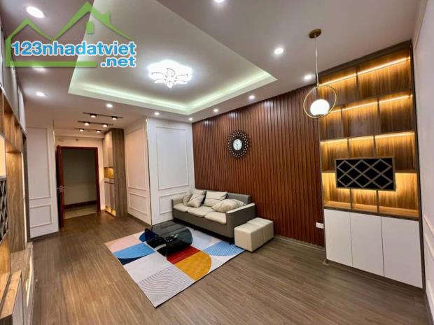 Duy nhất căn giá cực tốt tầng đẹp tòa CT8 Đại Thanh 55m TK 2PN, sổ đỏ, giá 2.49 tỷ - 4