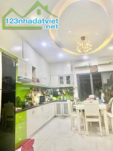 Bán nhà Hẻm Hoàng Hoa Thám, giao Nguyễn Thượng Hiền, 4x20m, 4 Tầng, 5PN, 9.5 tỷ. - 1