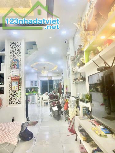 Bán nhà Hẻm Hoàng Hoa Thám, giao Nguyễn Thượng Hiền, 4x20m, 4 Tầng, 5PN, 9.5 tỷ. - 3