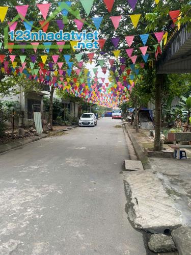 CL1A.9 Man Bồi - Gốc Găng Ba La 50 ĐẤT 4 10.8 tỷ Hà Đông Hà Nội

🎉 CHÍNH CHỦ BÁN LÔ - 2