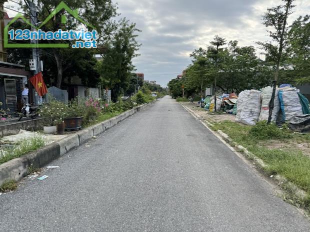 Bán gấp 90m2 lô đất đấu giá Làng Cam - Vị trí đắc địa, đường rộng, ngay chợ & nhà văn hóa - 1