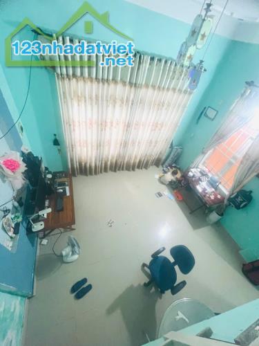 Nhà 2 tầng kiệt 3m Trần Văn Ơn . Diện tích : 90m .  Ngang 8m1 . Giá : 3tỷ xxxx