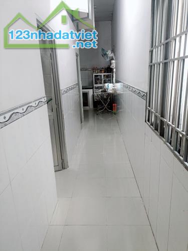 Bán nhà 75m2, mặt tiền KD , Gần Chợ Long Thạnh Mỹ, Q9. Giá 4.9 tỷ - 1