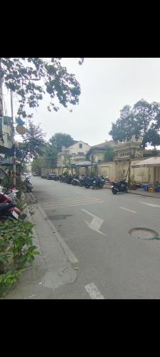 NHÀ ĐẸP DÂN XÂY VÀO Ở NGAY - GẦN HUYỆN ỦY THANH TRÌ - 40M2 CHỈ NHÚ 7TỶ!