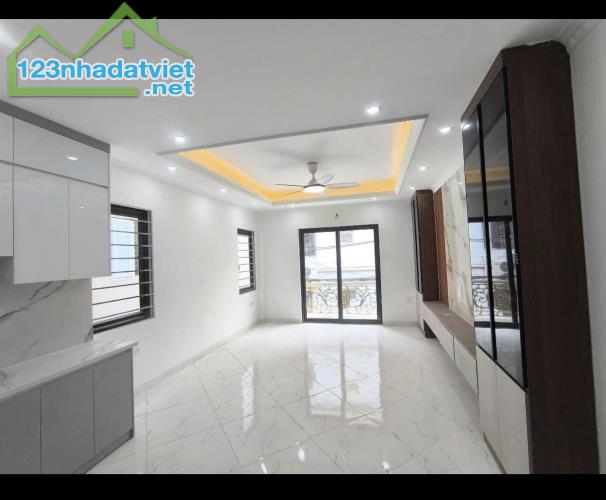 🔥 SIÊU PHẨM TƯ ĐÌNH BÁT KHỐI - 46M² - 6 TẦNG - GARA Ô TÔ - THANG MÁY - 14,4 TỶ! - 1