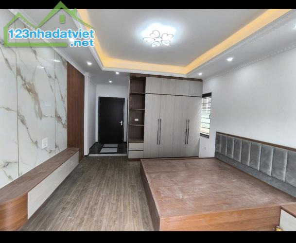 🔥 SIÊU PHẨM TƯ ĐÌNH BÁT KHỐI - 46M² - 6 TẦNG - GARA Ô TÔ - THANG MÁY - 14,4 TỶ! - 3