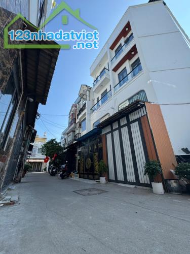 4.8 TỶ - NHÀ MỚI HẺM 6M XE HƠI NGỦ TRONG NHÀ - LIÊN KHU 4-5, BÌNH TÂN - 54M2 - 4X14M - - 1