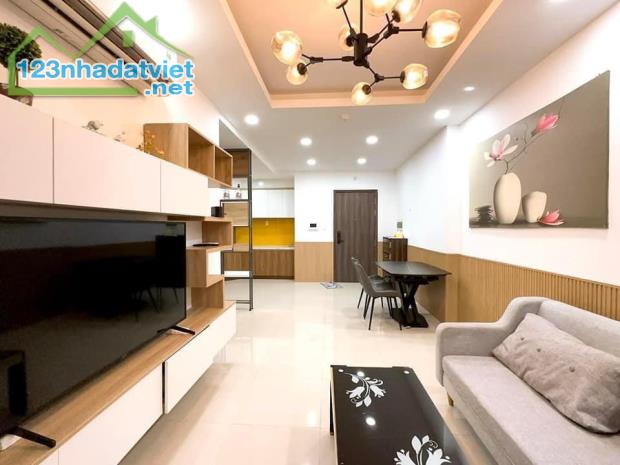 Bán căn 2Pn nhà đầy đủ nội thất giá 4.9 tỷ tại dự án Lavida Plus Quận 7, hỗ trợ vay - 1