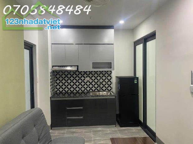 Tòa căn hộ dòng tiền ,thông ngõ 93 Hoàng Văn Thái 7 tầng 81m², mặt tiền 9m, giá chào 20 - 4
