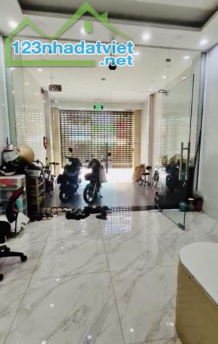 Bán Nhà Mặt Tiền Đường Tân Hương, P. Tân Quý, Q. Tân Phú - 4x18m - 14.3 Tỷ - 3